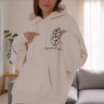 Personalisierter Unisex-Hoodie mit Vinyl-Druck – Dein Stil